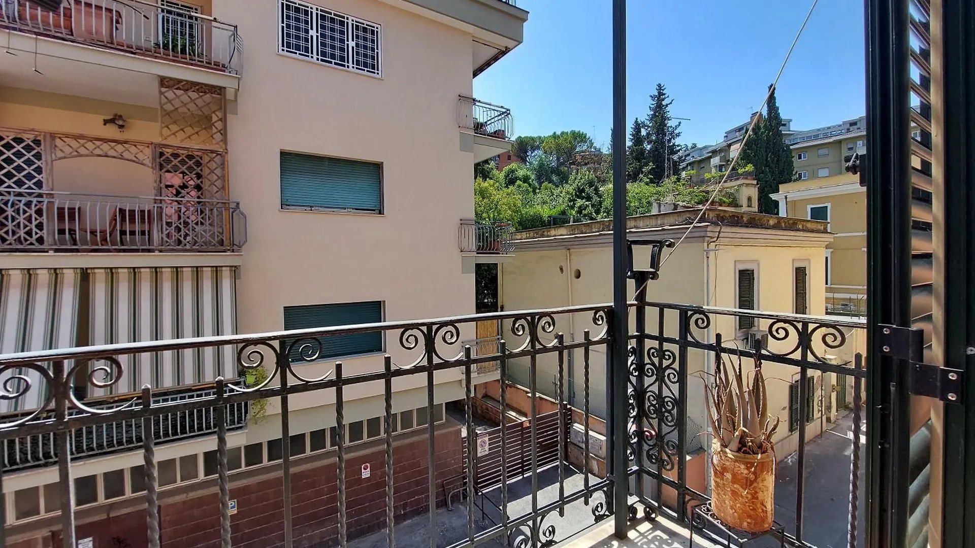 4Bnb - Angelo Emo Rome 0*,  Italy